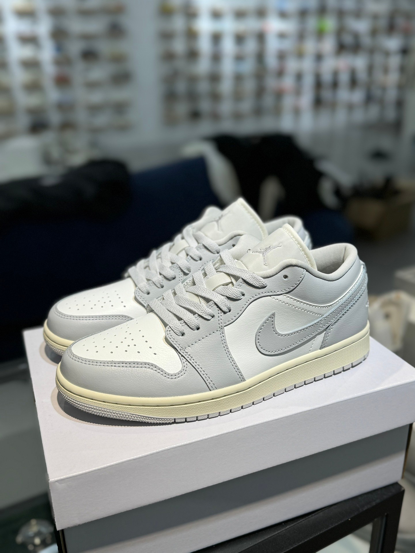 Jordan 1 Low Coconut Milk Neutral Grey-36-46