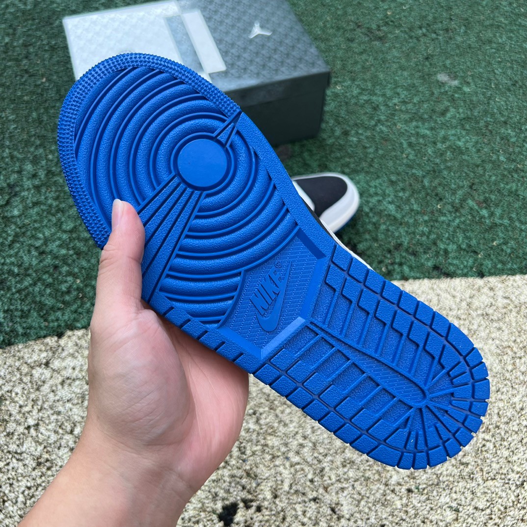 Jordan 1 Low Quai 54