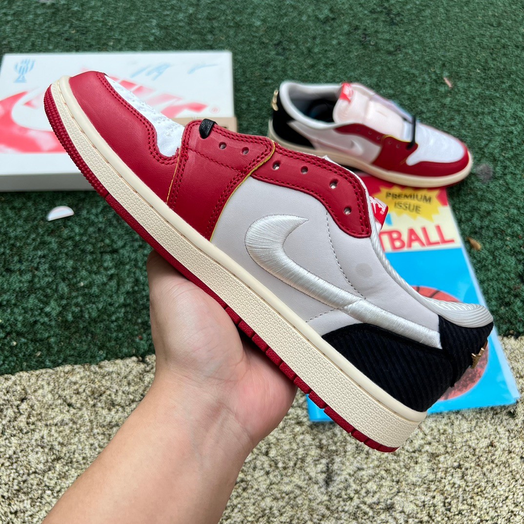 Jordan 1 Retro Low OG Trophy Room Rookie Card Home