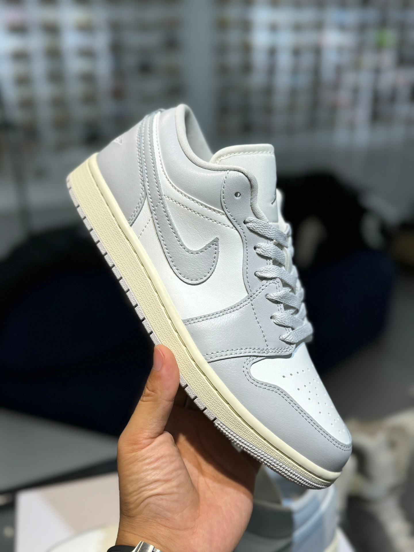 Jordan 1 Low Coconut Milk Neutral Grey-36-46