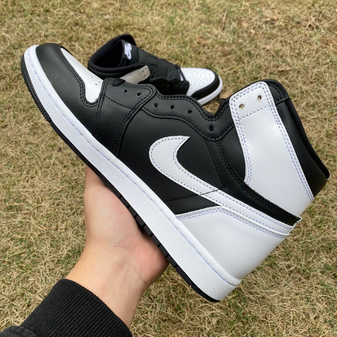 Air Jordan 1 High Reverse Panda