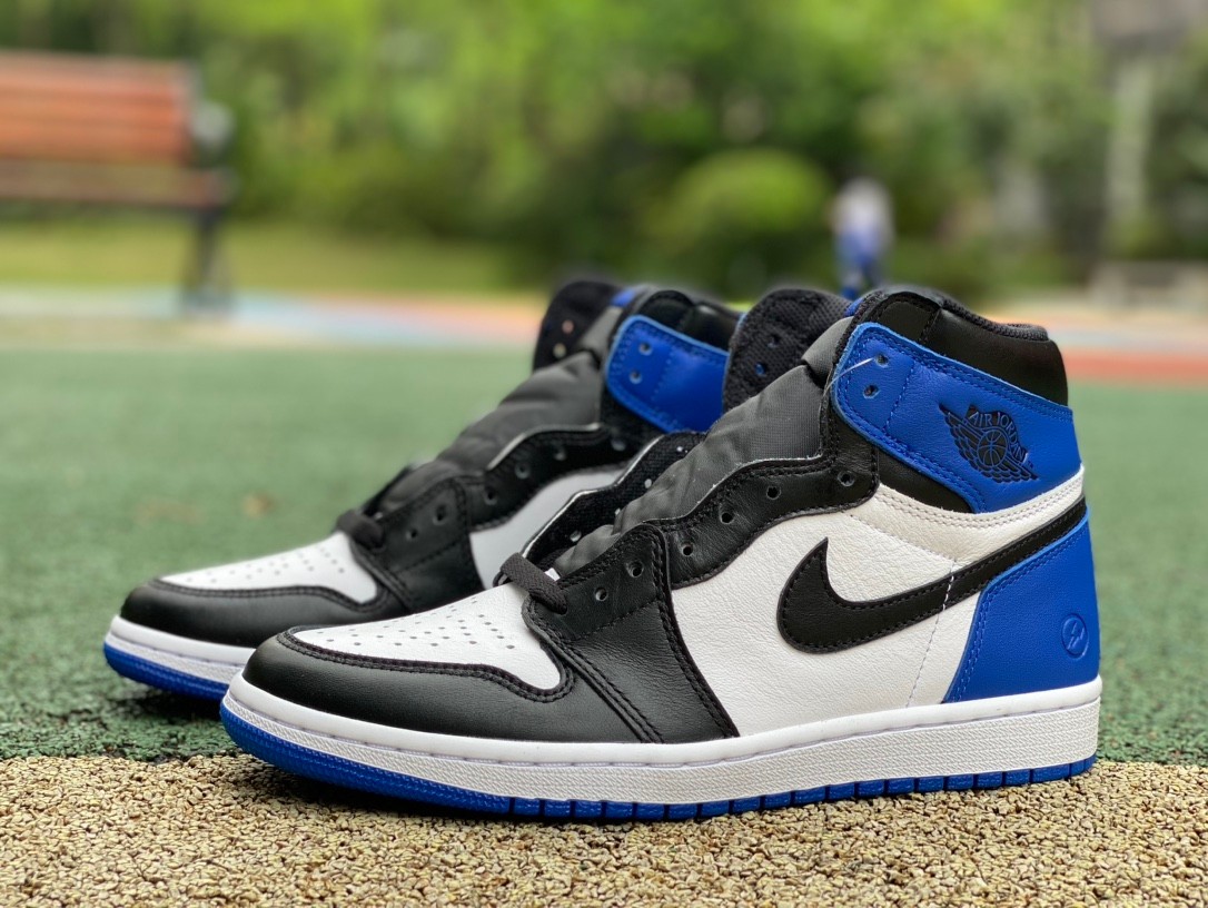 Jordan 1 Retro High Fragment