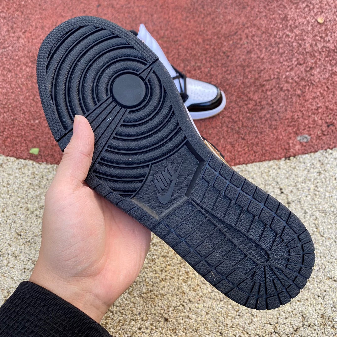 Jordan 1 Retro High Gold Top 3