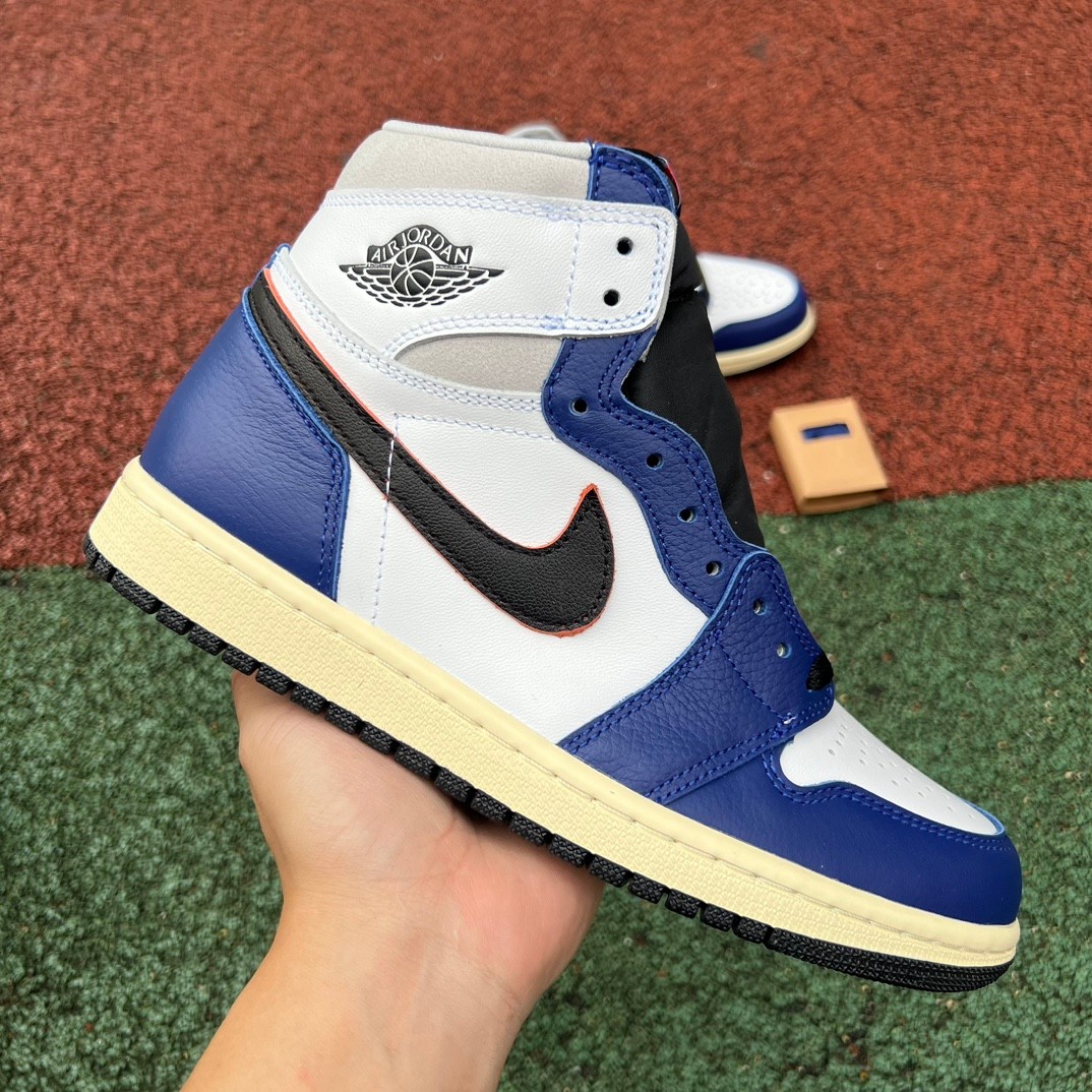 Jordan 1 Retro High OG Rare Air