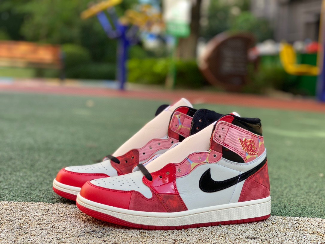 Jordan 1 Retro High OG Spider-Man Across The Spider-Verse
