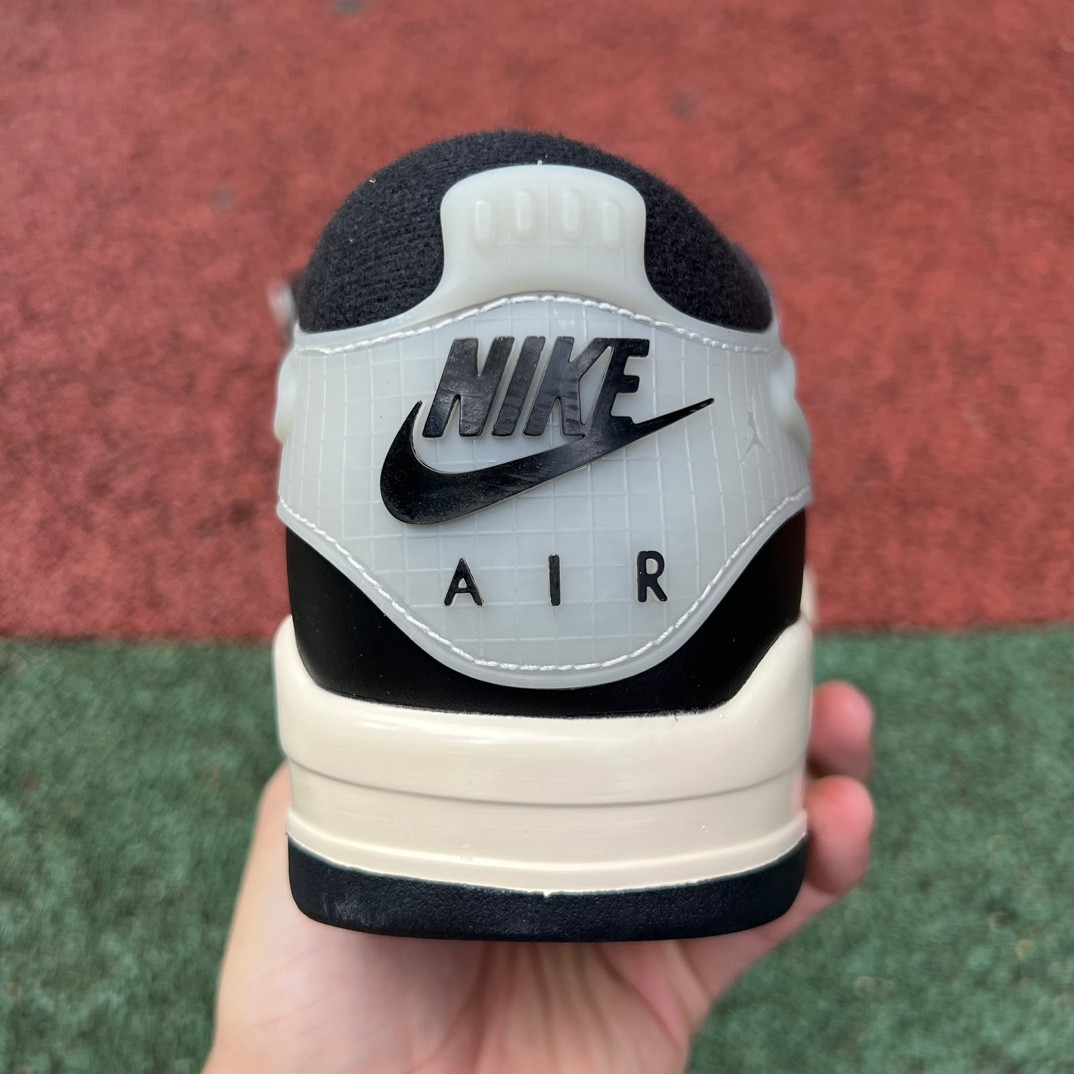 Jordan 4 RM Black Sail