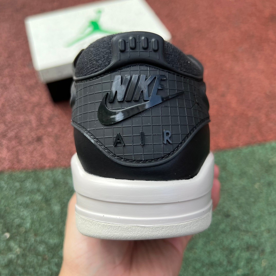 Jordan 4 RM Black Light Bone