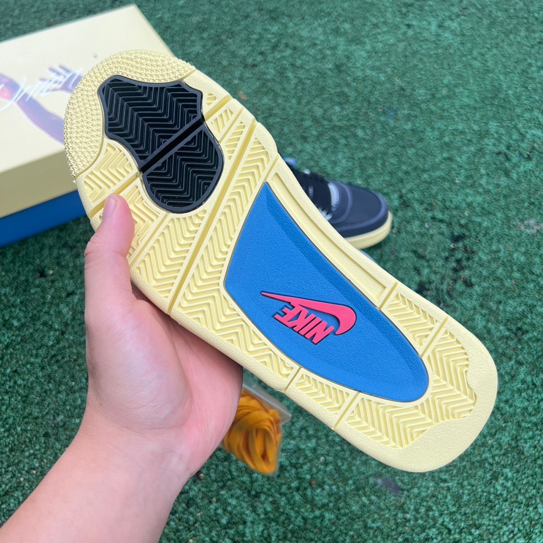 Jordan 4 Retro Union Off Noir