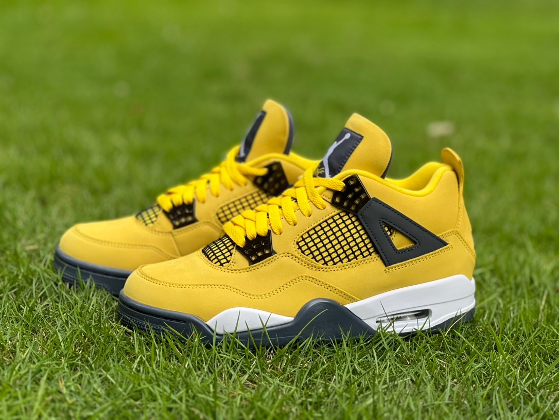 Jordan 4 Retro Lightning