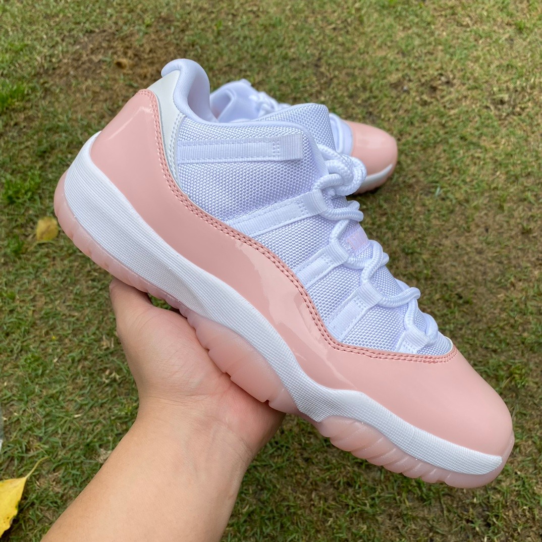 Jordan 11 Retro Low Legend Pink