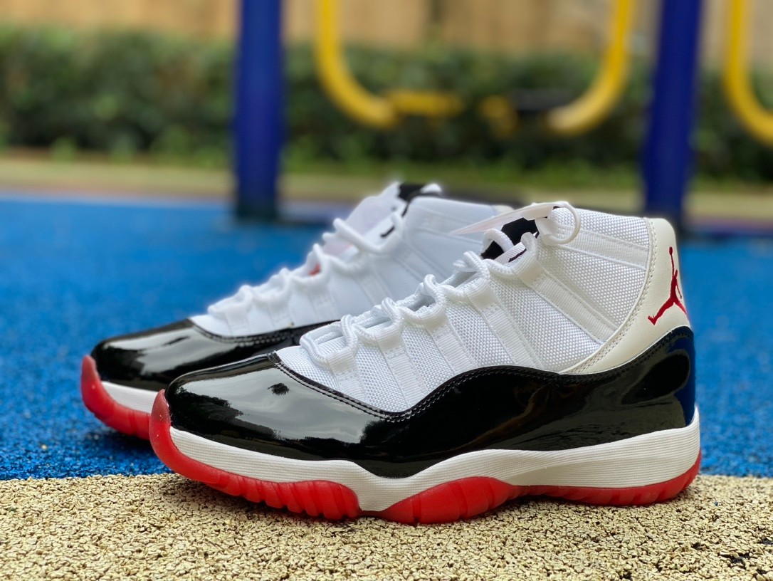 Air Jordan 11 Retro “Concord Bred”