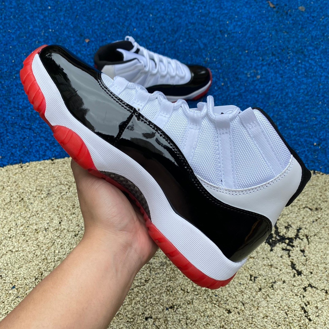 Air Jordan 11 Retro “Concord Bred”