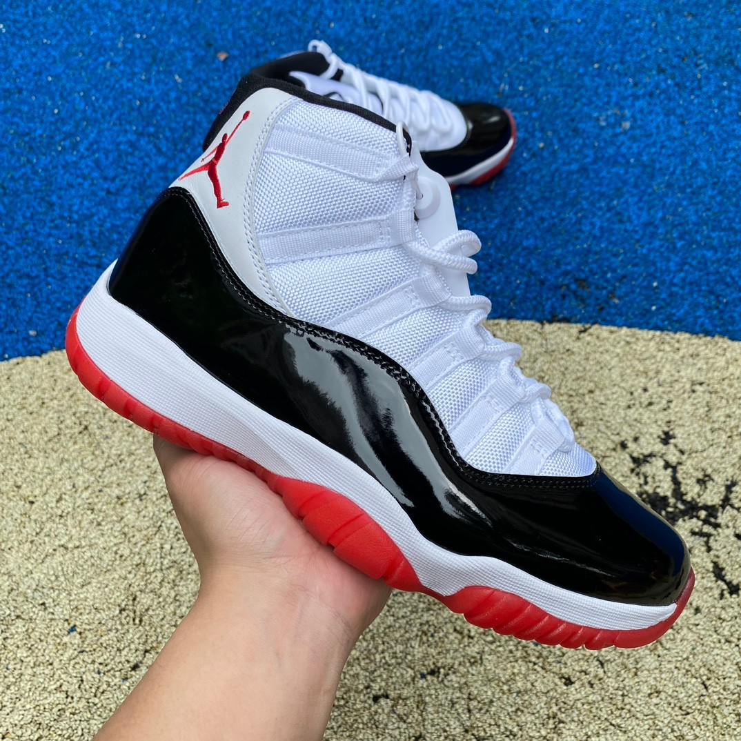 Air Jordan 11 Retro “Concord Bred”