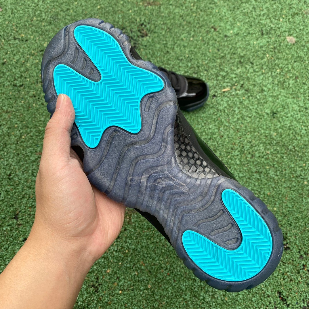 Air Jordan 11 Gamma Blue