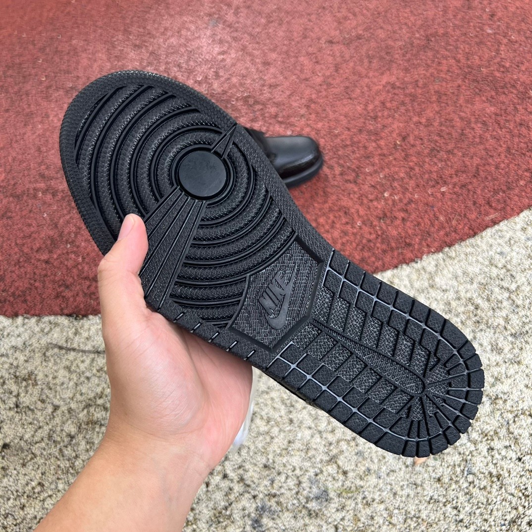 Jordan 1 Low SE Patent Elephant Black