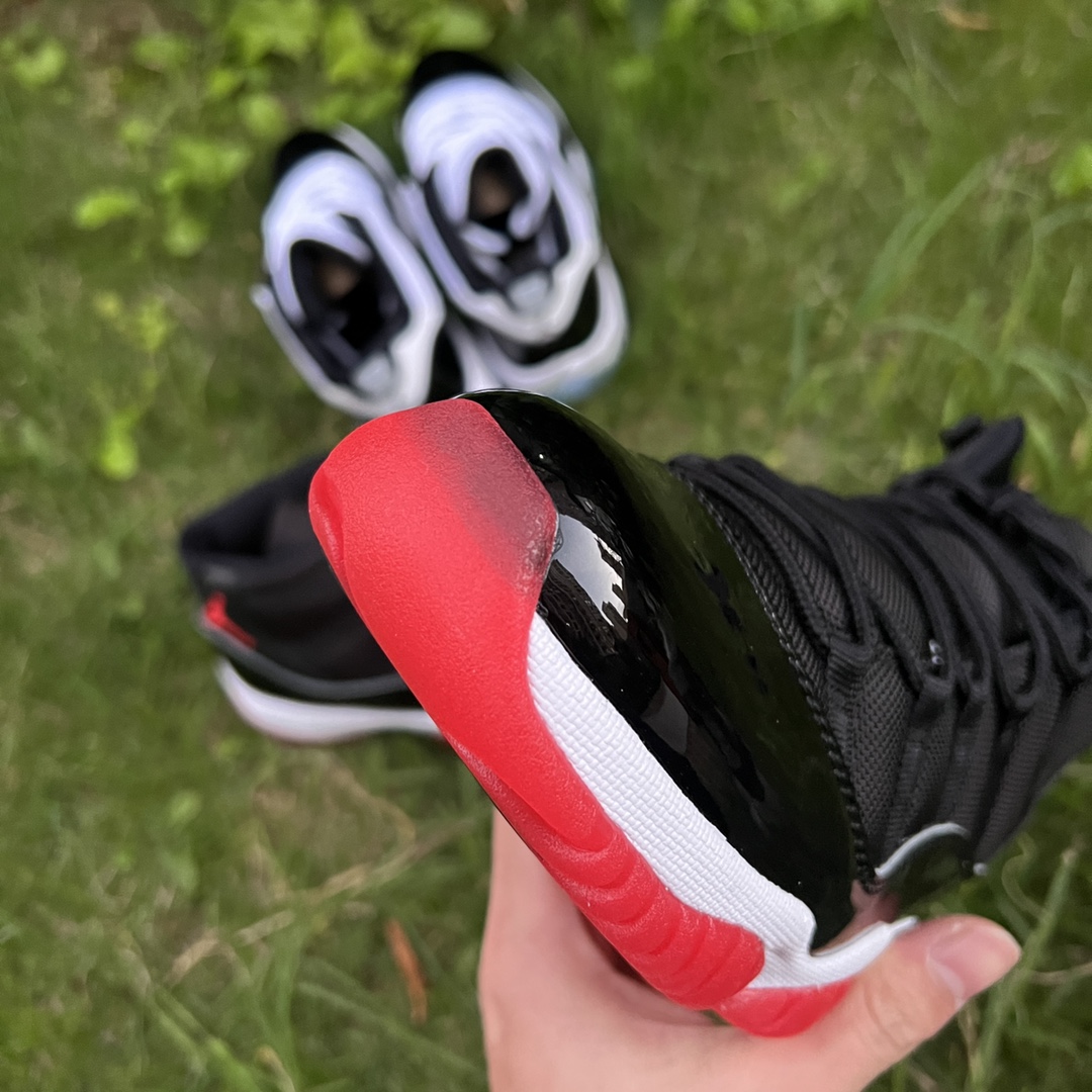 Jordan 11 Retro Playoffs Bred (2019) 378037-061
