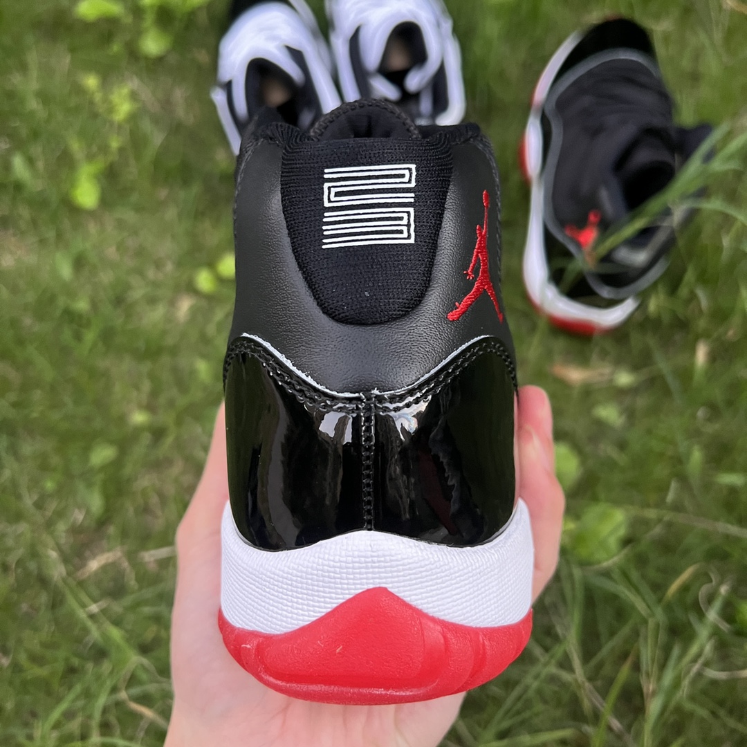 Jordan 11 Retro Playoffs Bred (2019) 378037-061