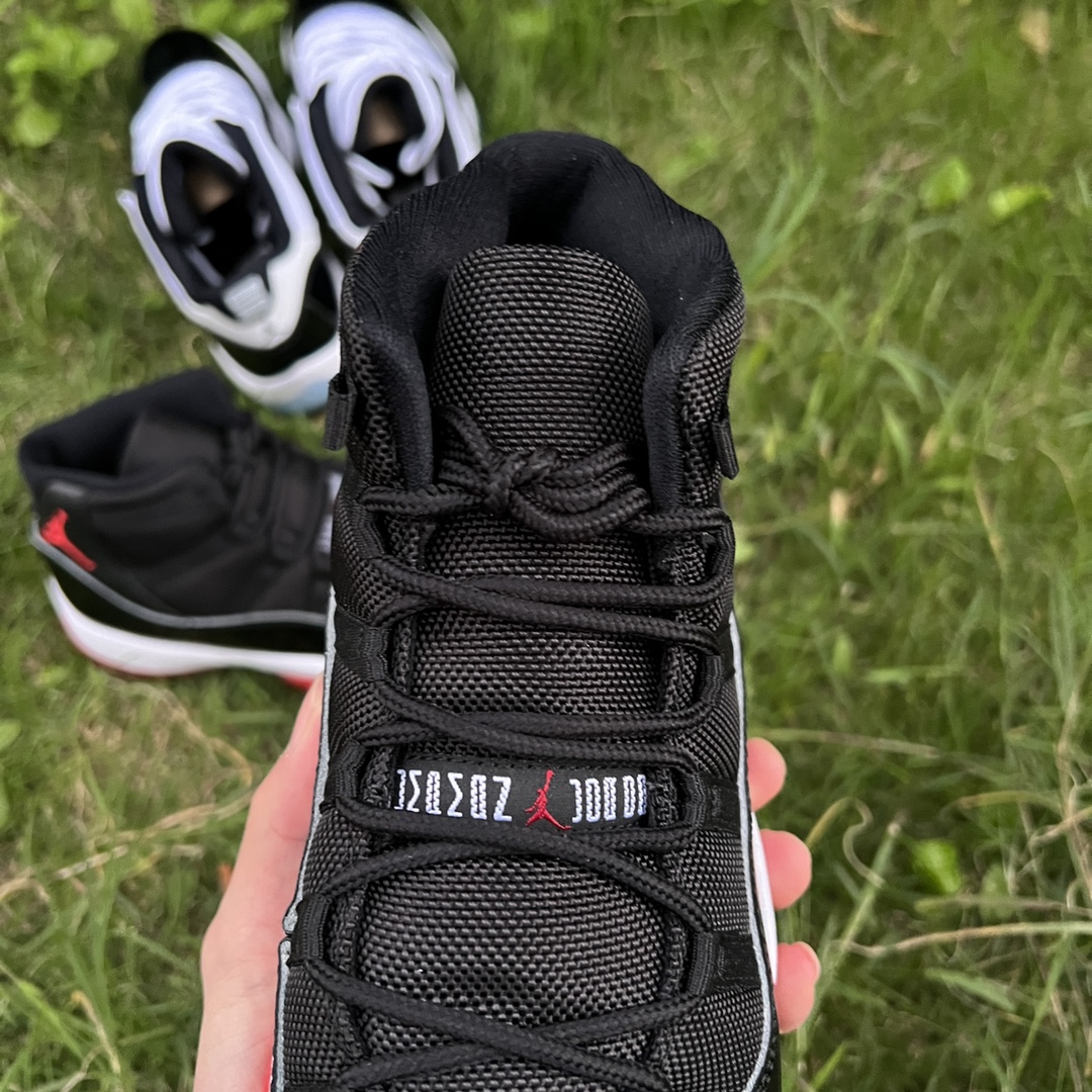 Jordan 11 Retro Playoffs Bred (2019) 378037-061