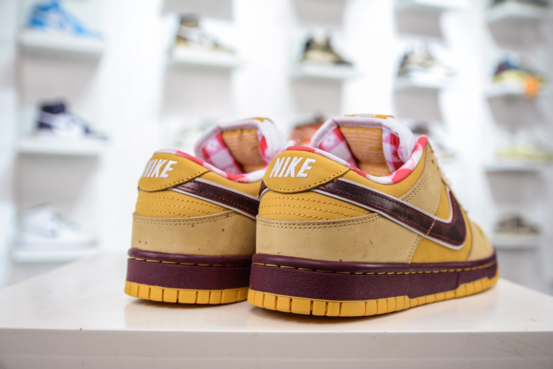 Nike SB Dunk Low Yellow Lobster