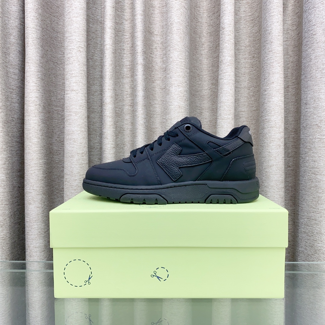 OFF WHITE out of office black