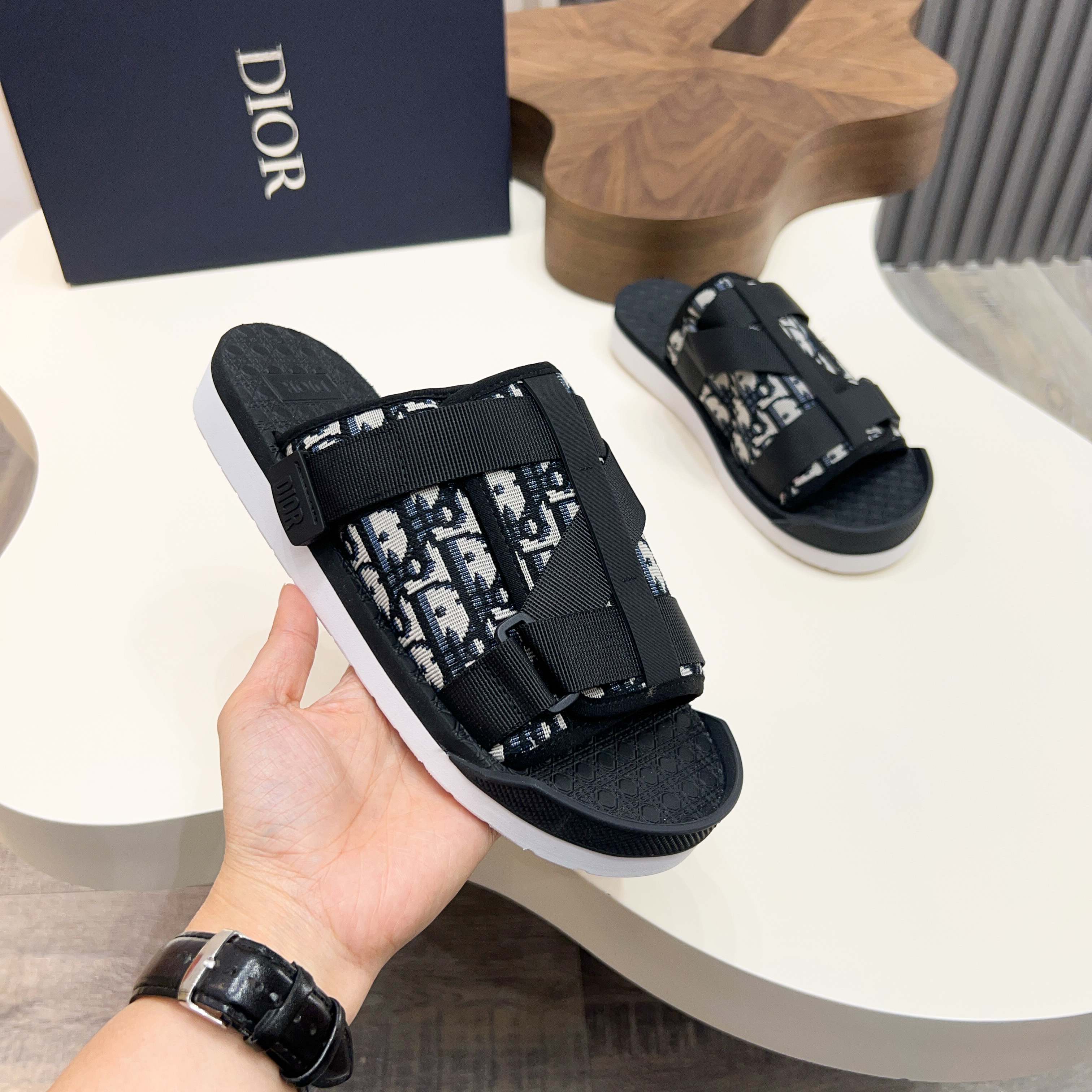 Dior Slides 06