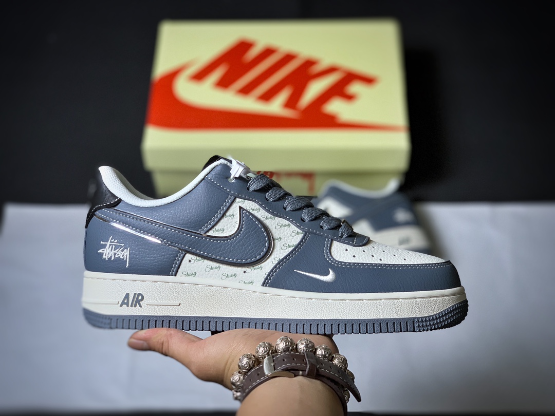Air Force 1 x Stussy  XS1958-553