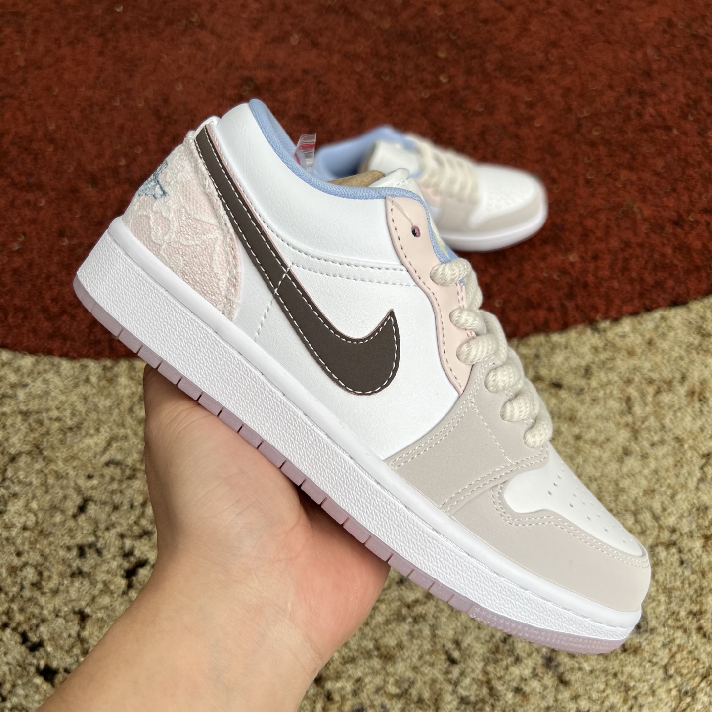 Jordan 1 Low Coral 2025 IB8859-101