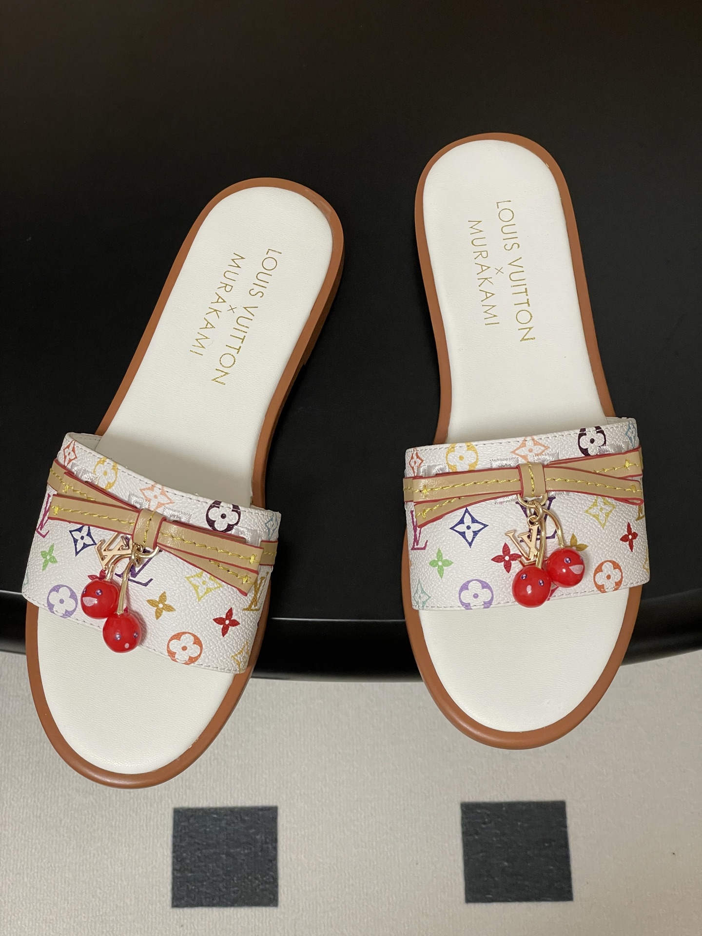 LV Sandals Women