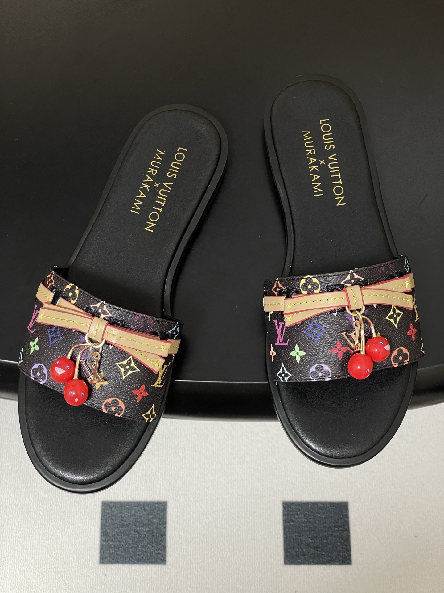 LV Sandals Women