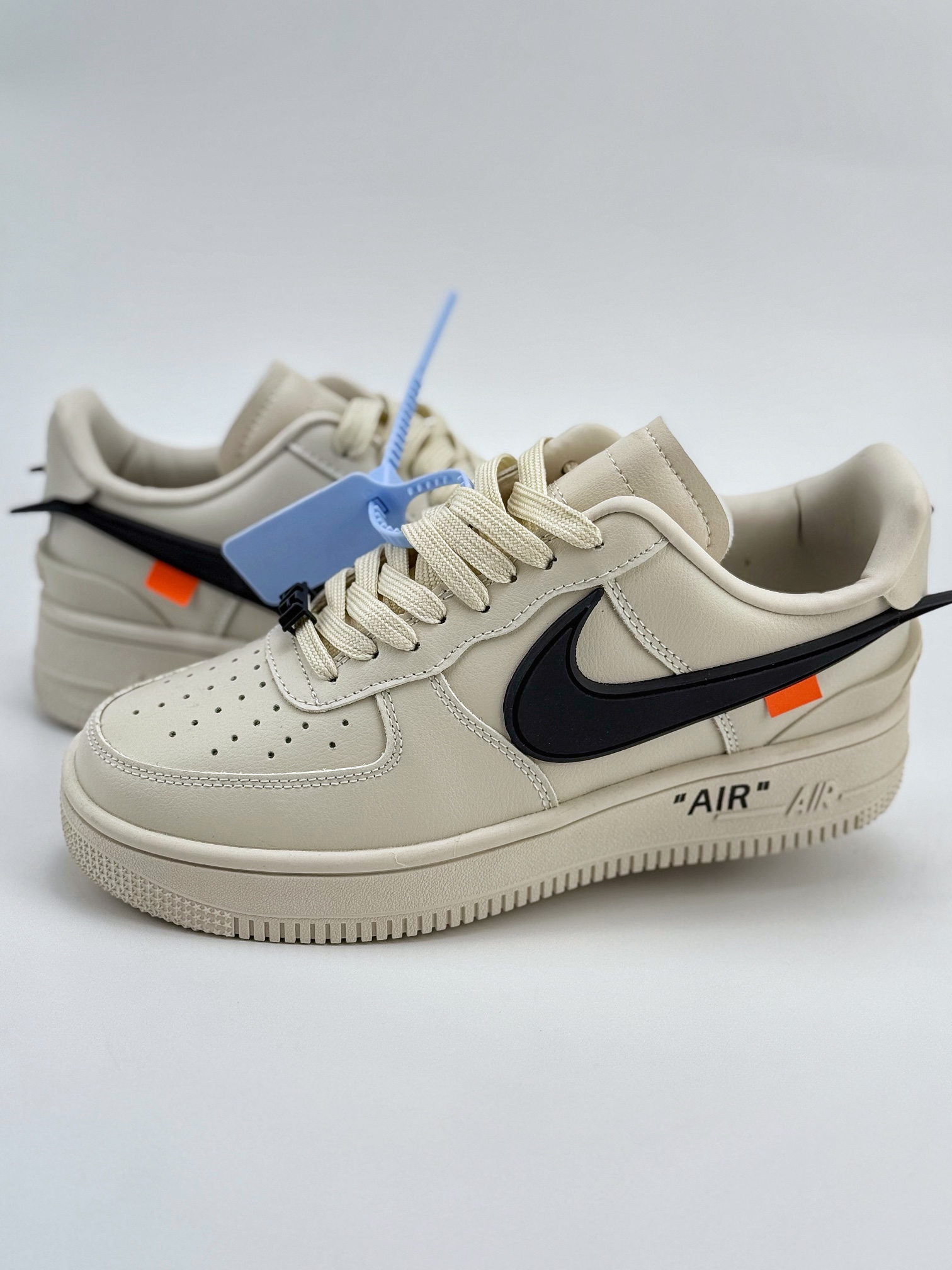 Air Force 1 off white beige