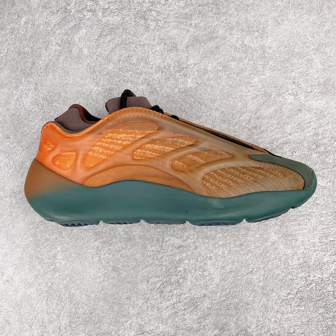 adidas Yeezy 700 V3 Copper Fade  GY4109