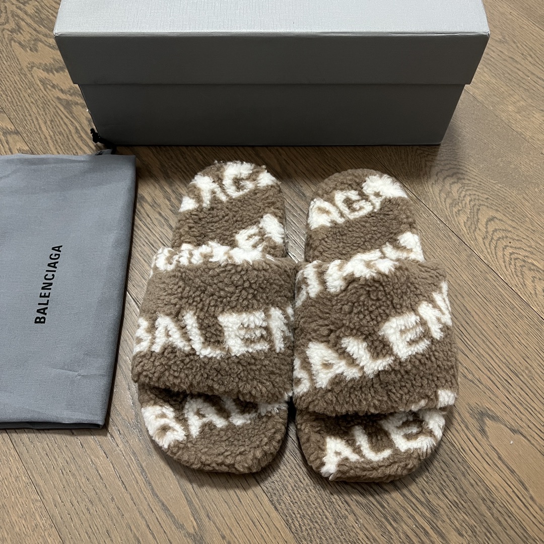 Balenciaga slides