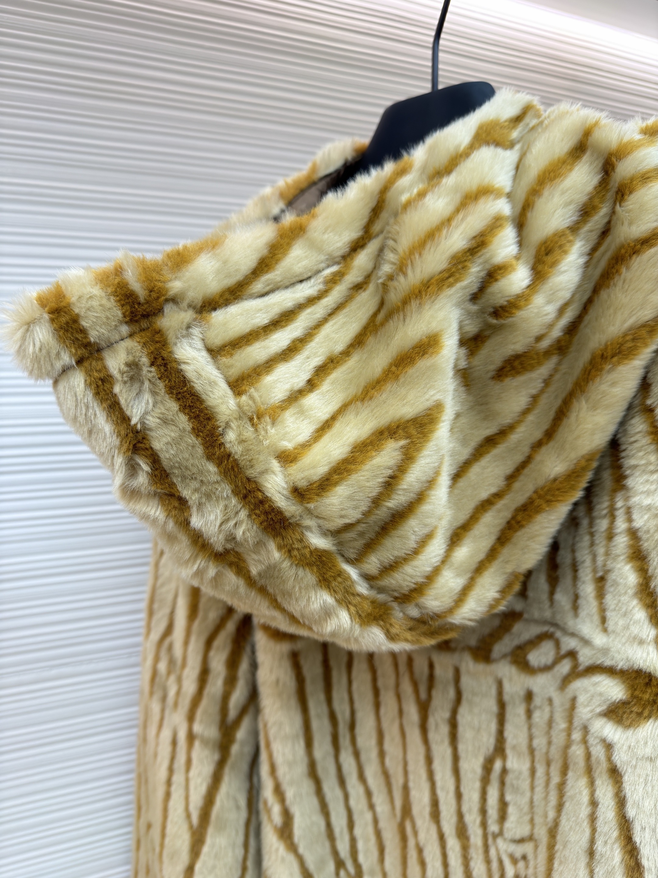 Product detail 4