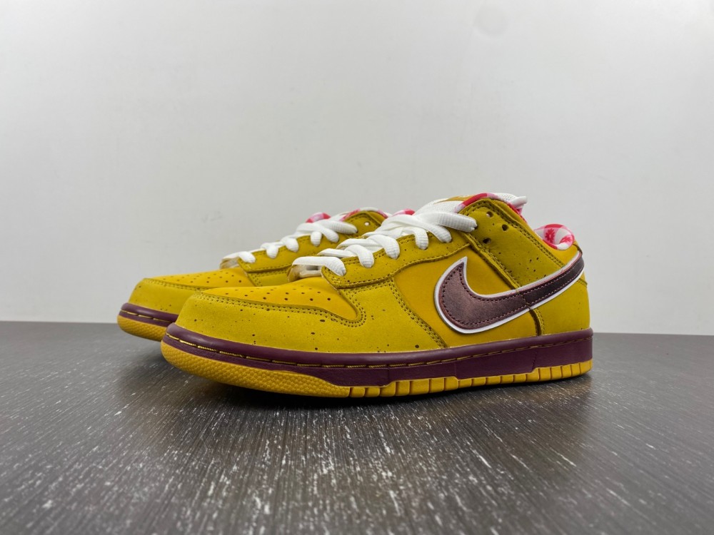dunk yellow lobster