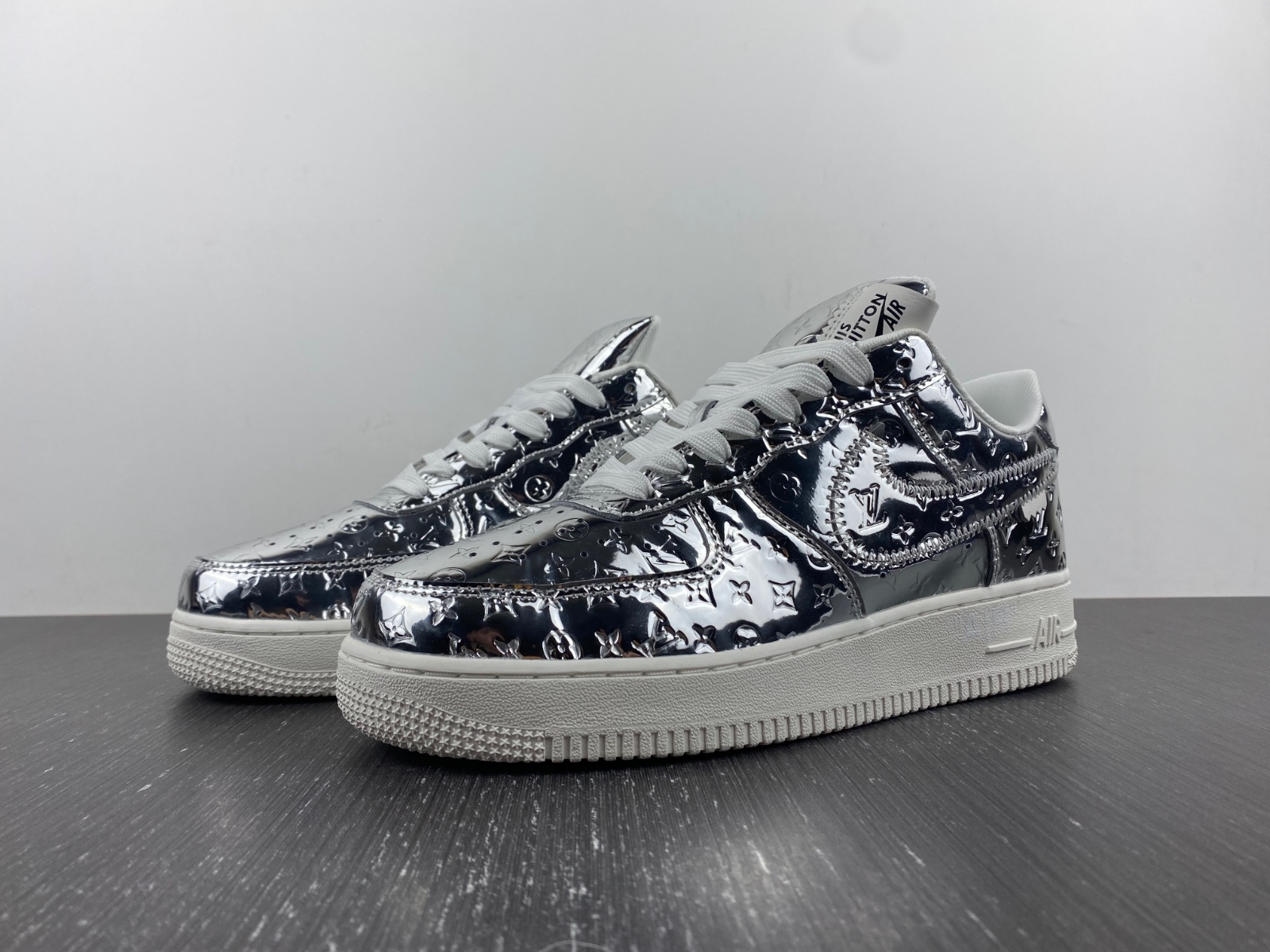 what is the difference between air force 1 low and 07