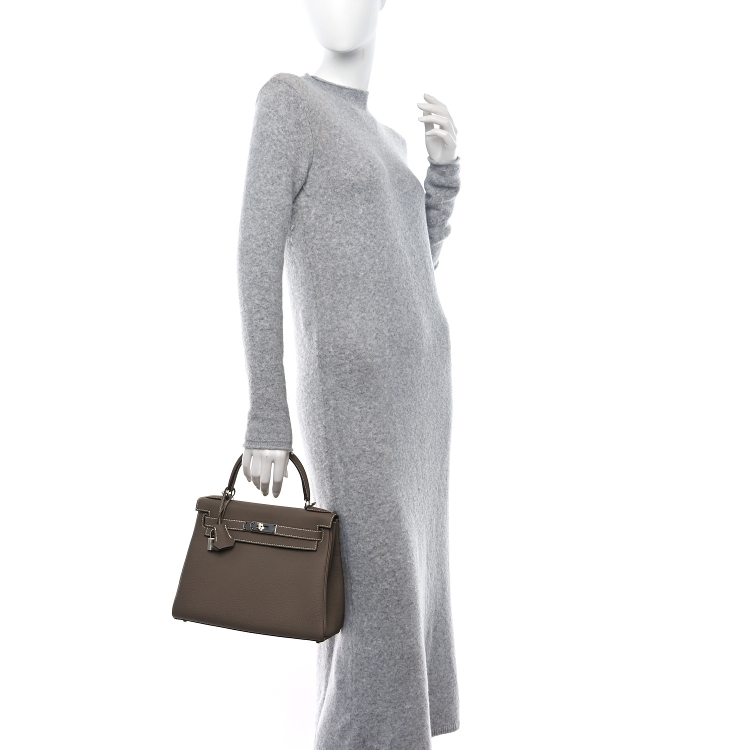 Togo Kelly Retourne 28 Etoupe