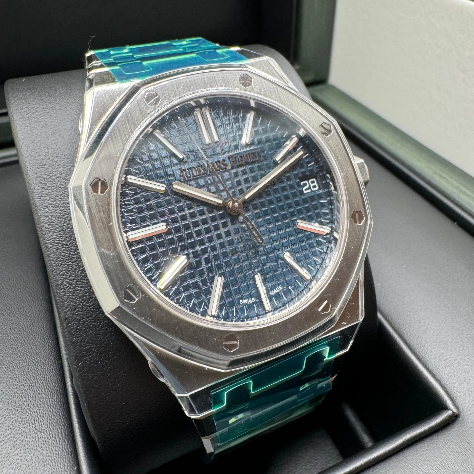 ROYAL OAK “Bleu nuit nuage 50” Dial 41mm