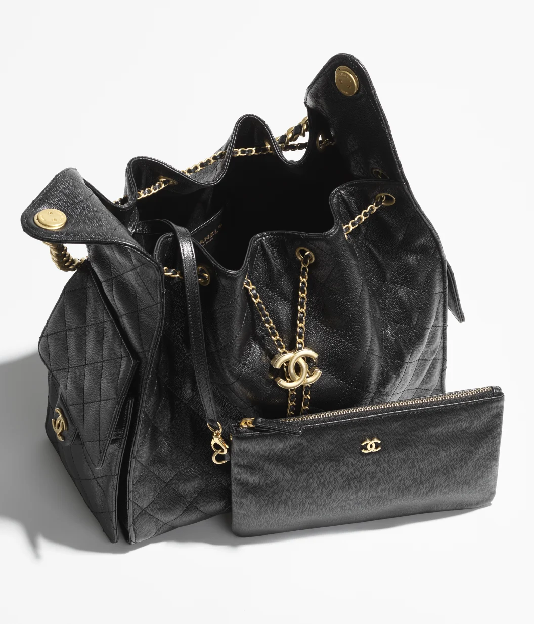 CHANEL 25 Medium Handbag Grained Calfskin & Gold-Tone Metal Black