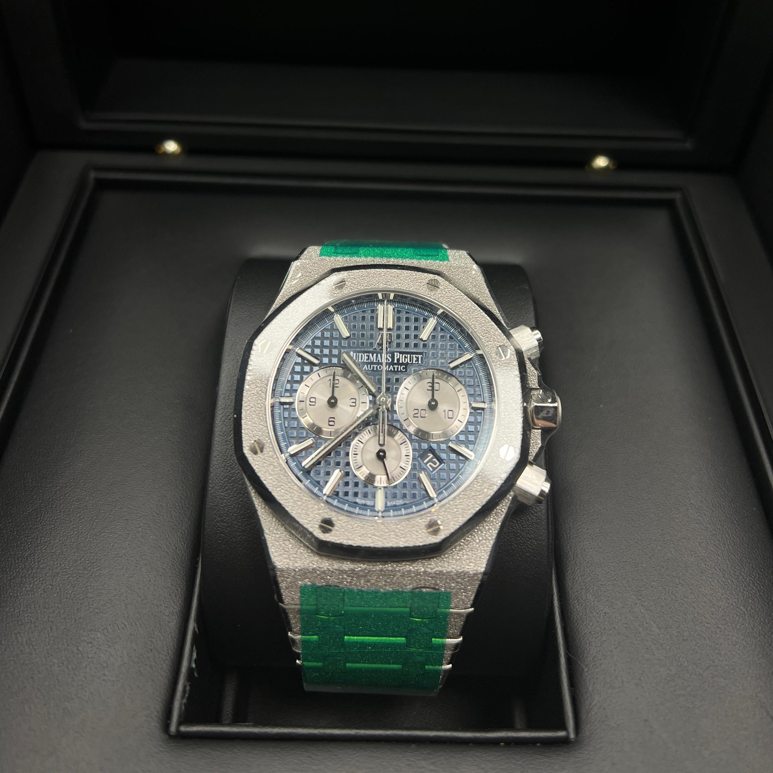 ROYAL OAK FROSTED GOLD CHRONOGRAPH Blue Dial 41mm