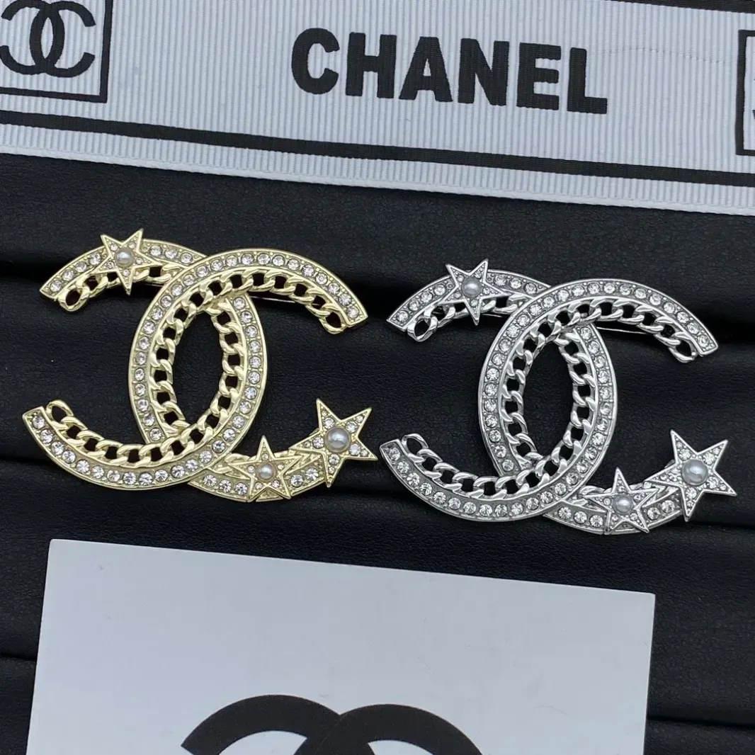High quality CC brooch