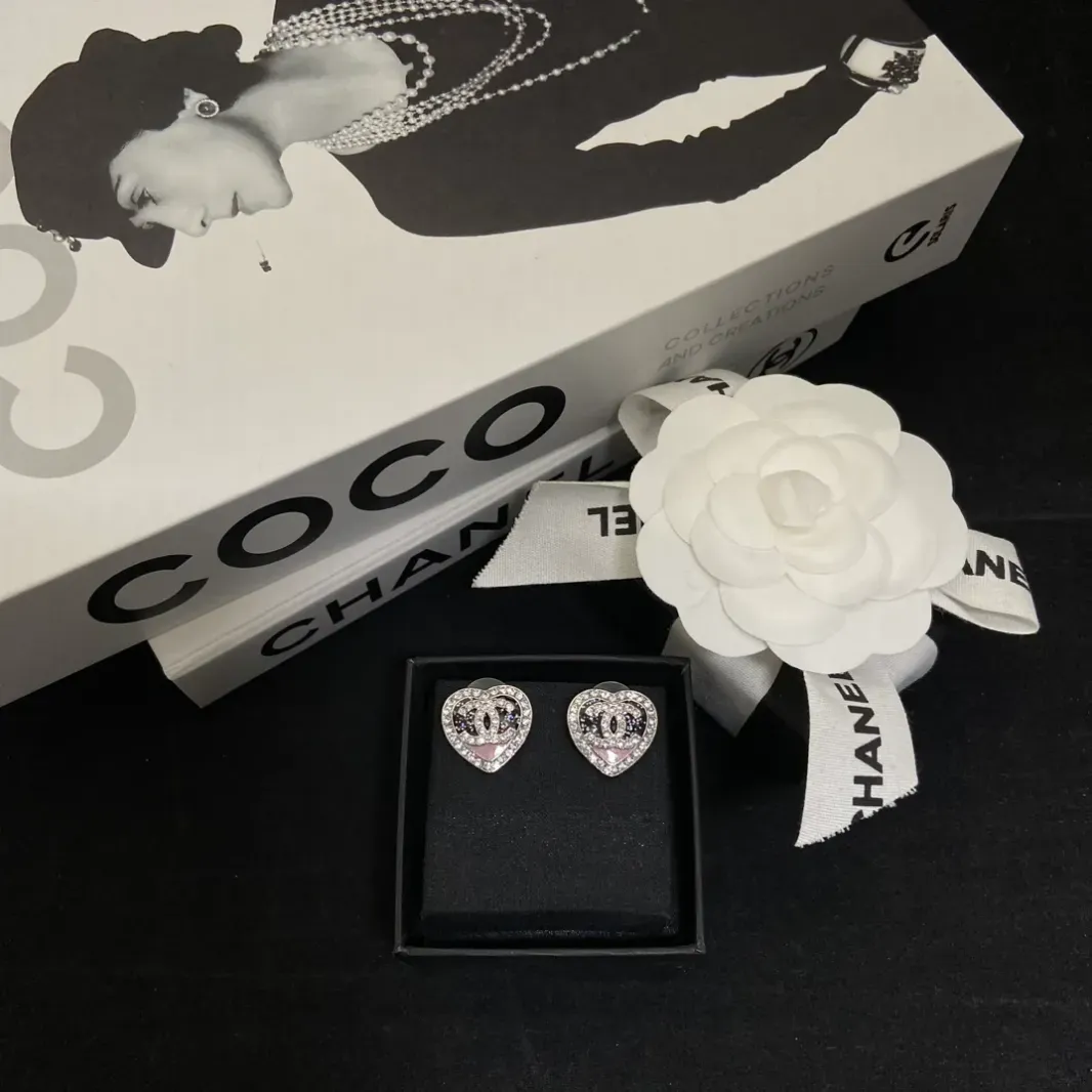 CCE243 CC earring