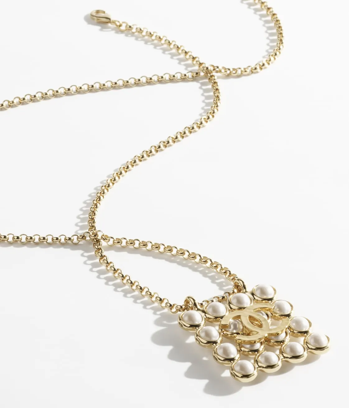 LONG PENDANT NECKLACE