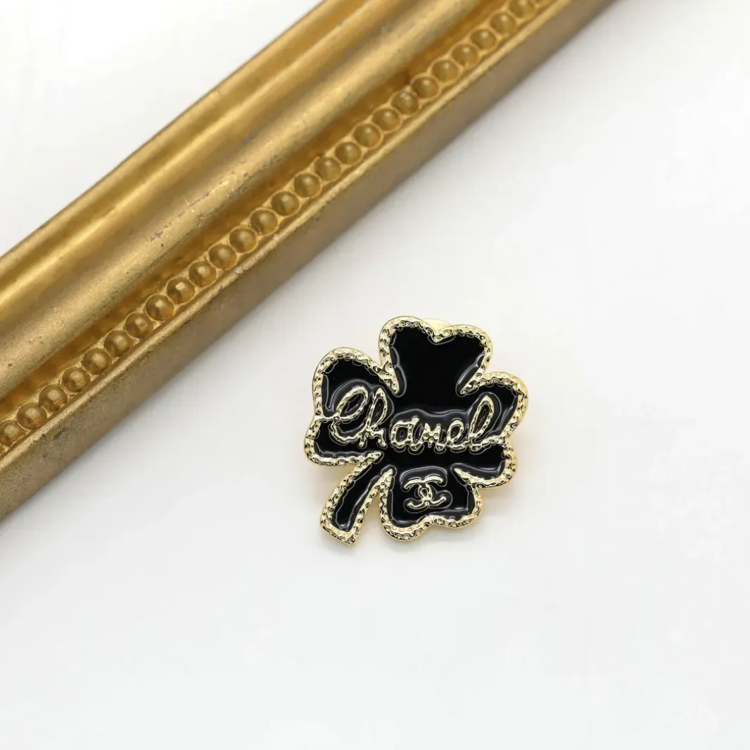 Four-leaf clover brooch