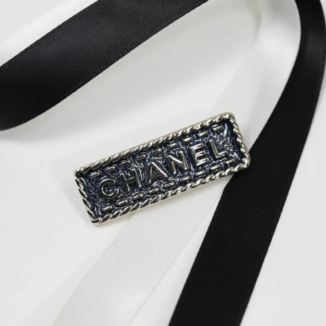 High quality CC brooch