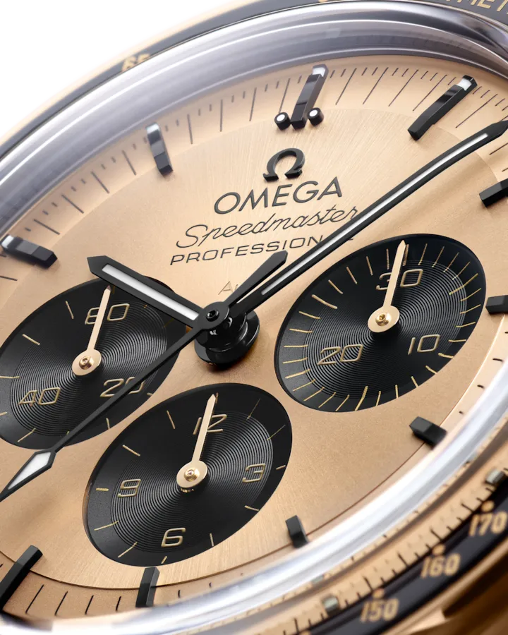 OMEGA SPEEDMASTER MOONWATCH PROFESSIONAL 42 MM, MOONSHINE™ GOLD ON MOONSHINE™ GOLD