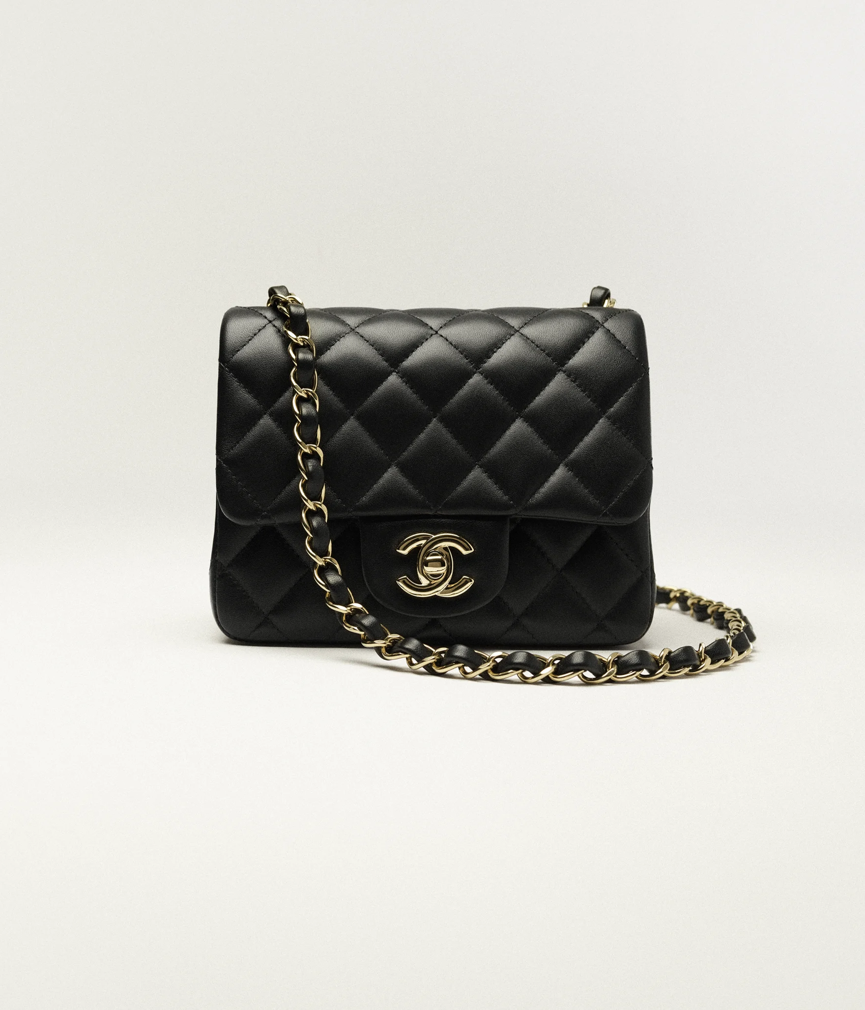 Mini Classic Handbag Lambskin & Gold-Tone Metal Black