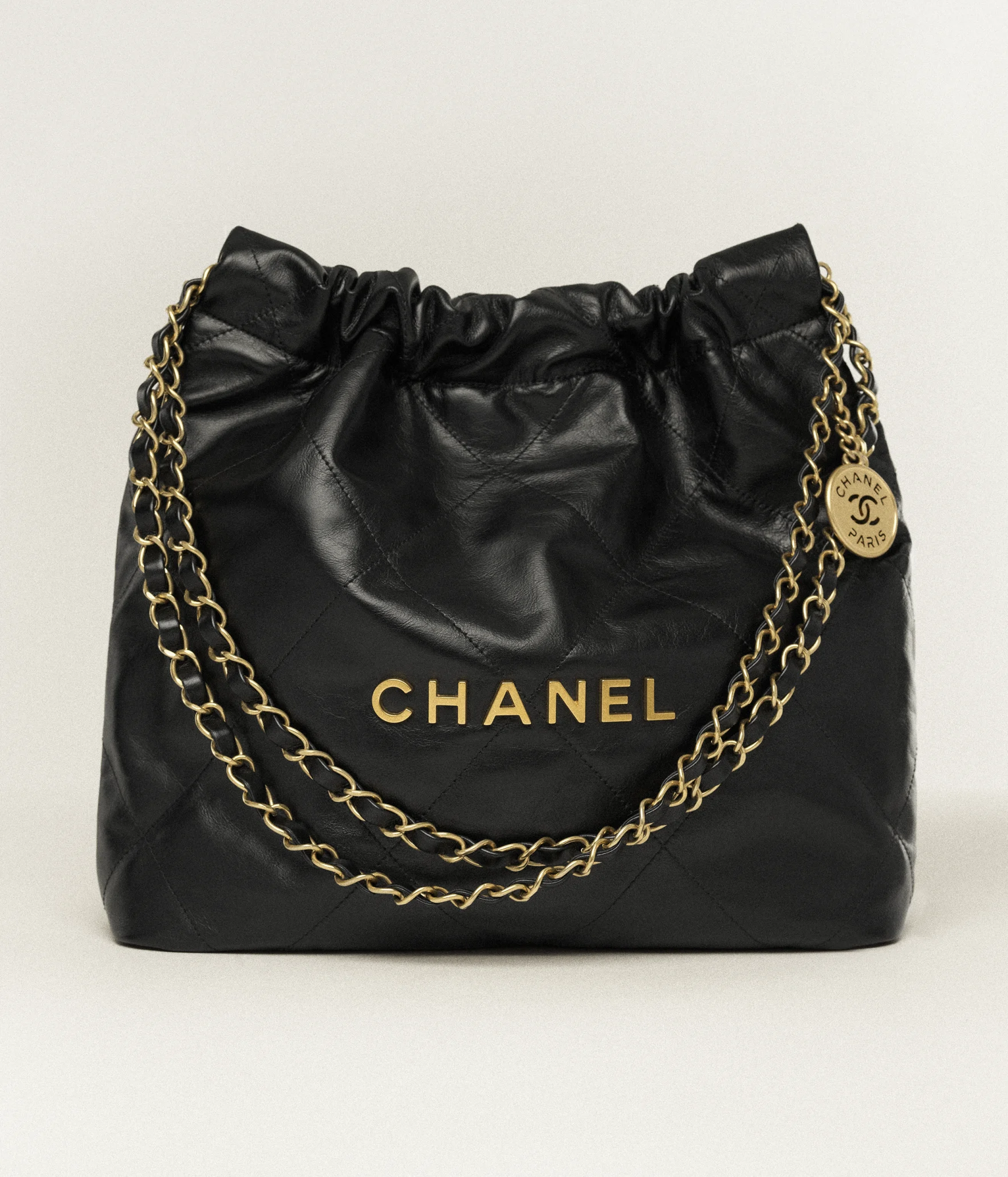 CHANEL 22 Small Handbag Shiny Calfskin & Gold-Tone Metal Black