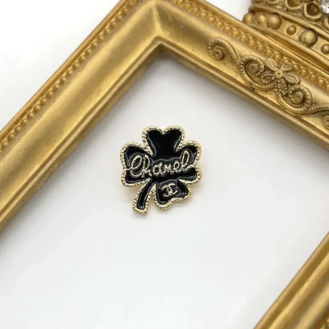 Four-leaf clover brooch