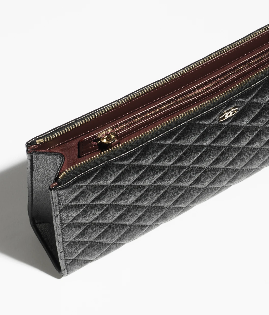 Classic Zipped Pouch Grained Shiny Calfskin & Gold-Tone Metal Black