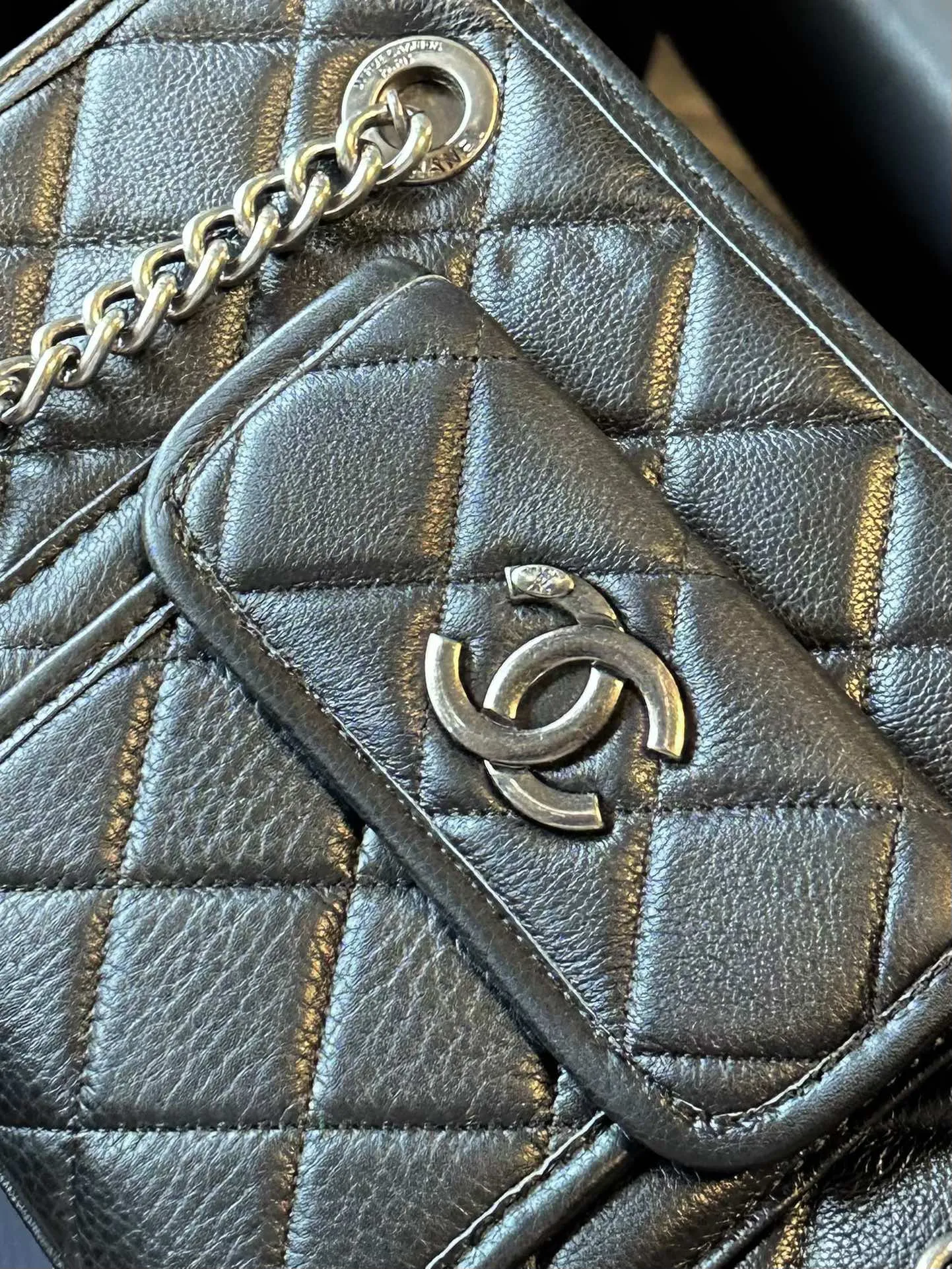 Calfskin Quilted Small Casual Riviera Zip Shoulder Bag Black